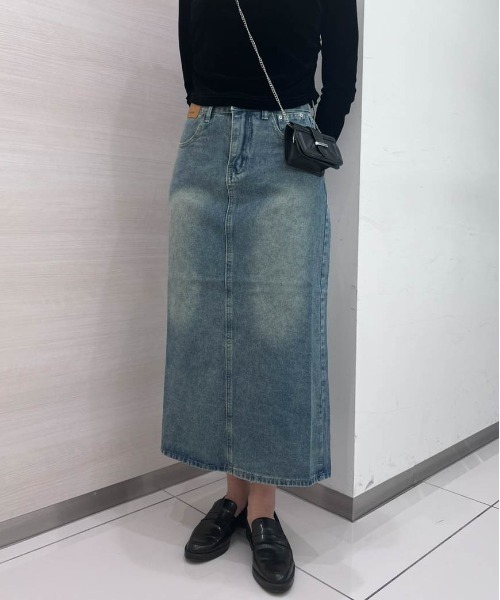 solleim（ソルレム）の「[3サイズ展開][全骨格美脚見え]すっきりハイウエストデニムロングタイトスカート（デニムスカート・レディース・ブルー/ブラック/ブラック系その他/ブルー系その他・S/M/L）」の22枚目の写真