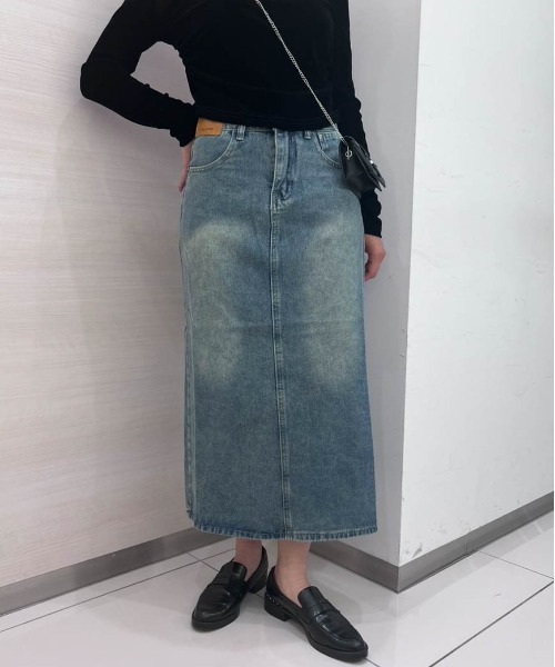 solleim（ソルレム）の「[3サイズ展開][全骨格美脚見え]すっきりハイウエストデニムロングタイトスカート（デニムスカート・レディース・ブルー/ブラック/ブラック系その他/ブルー系その他・S/M/L）」の22枚目の写真