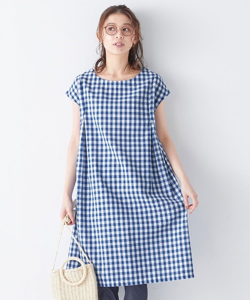 Viola e Viola(ヴィオラエヴィオラ)の「ギンガムタック使いワンピース(ショート(ワンピース・レディース・ブラウン/ブラック/ブルー/コバルトブルー/ネイビー/ブラック系その他・X-LARGE/MEDIUM/LARGE/XX-LARGE)」の5枚目の写真