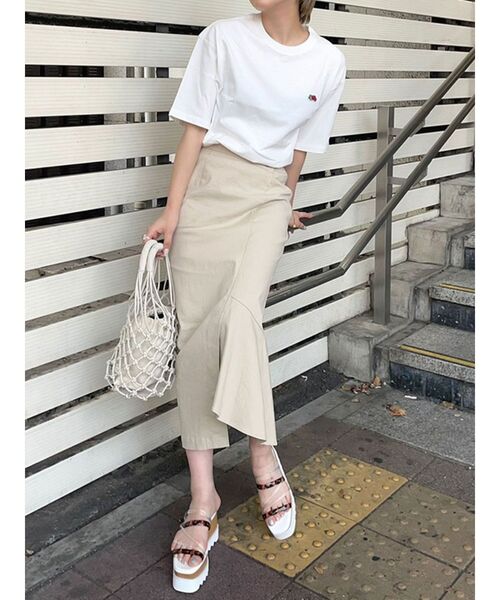 MURUA（ムルーア）の「アシンメトリーマーメイドスカート（スカート・レディース・アイボリー/ブラック/カーキ・1/2）」の10枚目の写真