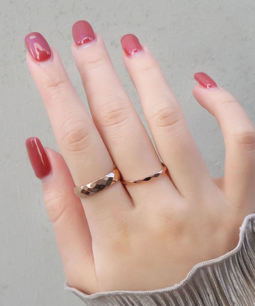 blackdia ocean（ブラックダイヤオーシャン）の「blackdia ocean バリエーションリング（リング・レディース・ゴールド系その他4/ゴールド系その他/ゴールド系その他2/シルバー/ピンク系その他2/ピンク系その他4/ゴールド系その他3/シルバー系その他/ピンク系その他3/シルバー系その他2/ピンク系その他/シルバー系その他4/ゴールド/シルバー系その他3/ピンク・9号/11号/16号/14号）」の2枚目の写真