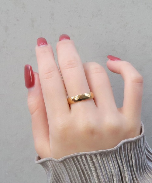 blackdia ocean（ブラックダイヤオーシャン）の「blackdia ocean バリエーションリング（リング・レディース・ゴールド系その他4/ゴールド系その他/ゴールド系その他2/シルバー/ピンク系その他2/ピンク系その他4/ゴールド系その他3/シルバー系その他/ピンク系その他3/シルバー系その他2/ピンク系その他/シルバー系その他4/ゴールド/シルバー系その他3/ピンク・9号/11号/16号/14号）」の11枚目の写真