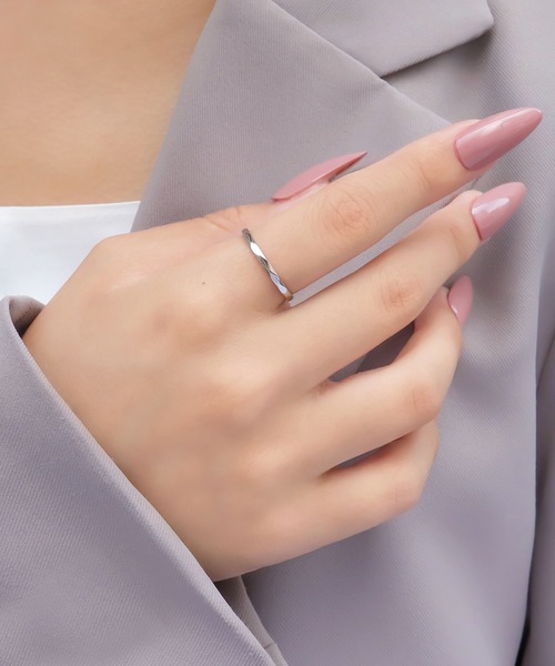 blackdia ocean（ブラックダイヤオーシャン）の「blackdia ocean バリエーションリング（リング・レディース・ゴールド系その他4/ゴールド系その他/ゴールド系その他2/シルバー/ピンク系その他2/ピンク系その他4/ゴールド系その他3/シルバー系その他/ピンク系その他3/シルバー系その他2/ピンク系その他/シルバー系その他4/ゴールド/シルバー系その他3/ピンク・9号/11号/16号/14号）」の17枚目の写真