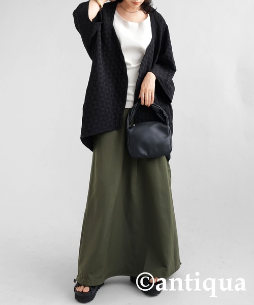 antiqua(アンティカ)の「幾何学模様柄ドルマンジャケット(ノーカラージャケット・レディース・ブラック・FREE)」の11枚目の写真