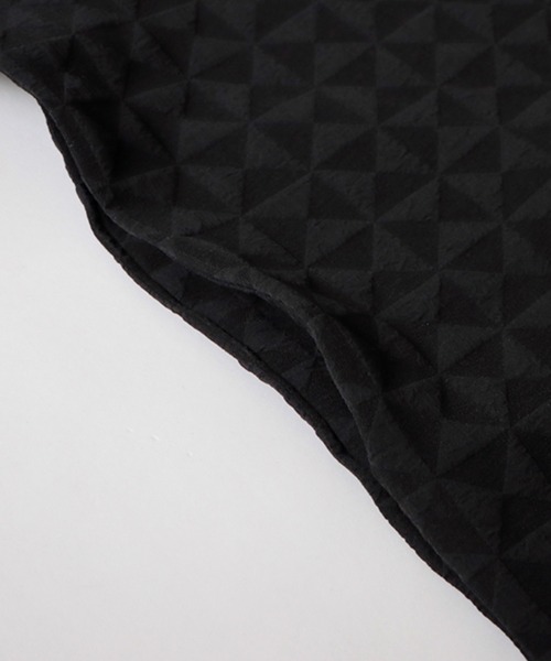 antiqua(アンティカ)の「幾何学模様柄ドルマンジャケット(ノーカラージャケット・レディース・ブラック・FREE)」の15枚目の写真