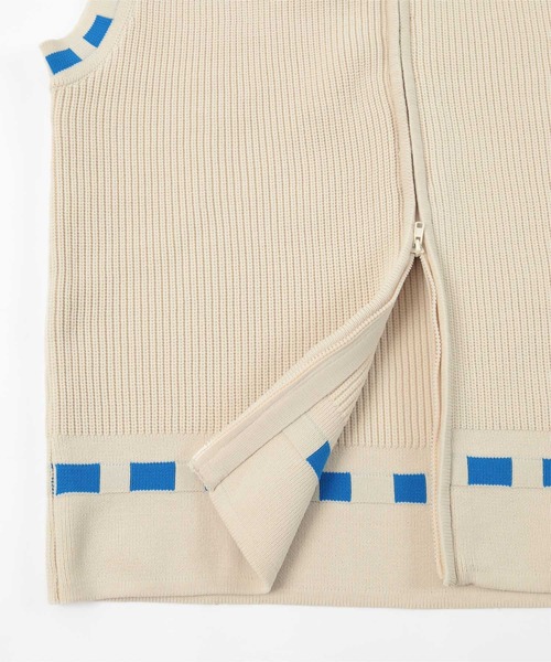 miette（ミエット）の「ｽﾃｯﾁ風ﾌﾛﾝﾄｼﾞｯﾌﾟﾊｲﾈｯｸﾍﾞｽﾄ（ニット/セーター・レディース・ブラック/アイボリー・FREE）」の14枚目の写真