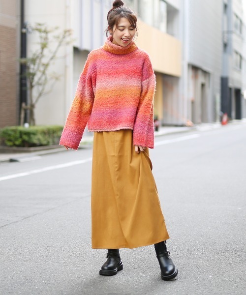 チチカカ(チチカカ)の「グラデーションニットプルオーバー(ニット/セーター・レディース・グリーン/オレンジ/パープル・FREE)」の5枚目の写真