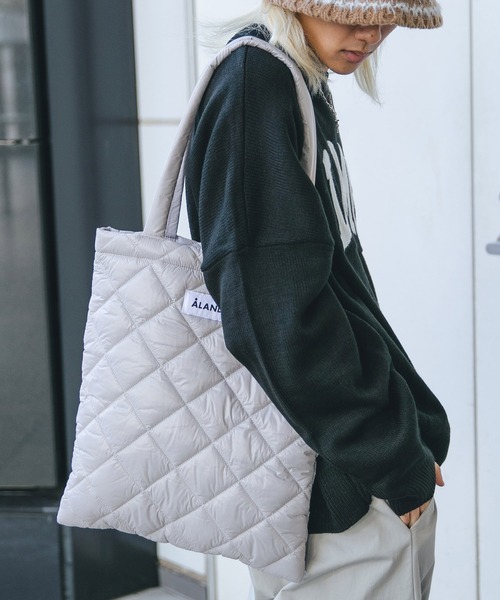 4K3 キルティングトートバッグ グレー ボストンバッグ レディース