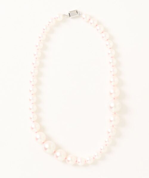 ADAM ET ROPE'（アダムエロペ）の「【NUMBERING】PEARL NECKLACE（ネックレス・レディース・ピンク/ブラック・FREE）」の4枚目の写真