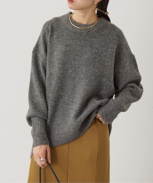Thevon(ゼボン)の「ヤクライクBIGシルエットクルーニット(ニット/セーター・レディース・キャメル/アイボリー/サックスブルー/チャコールグレー/ライム・FREE)」の2枚目の写真