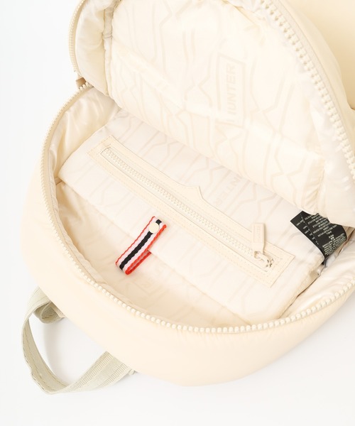 HUNTER(ハンター)の「HUNTER イントレピッド パファー ラージ バックパック(バックパック/リュック・メンズ・ブラック/ホワイト・FREE)」の4枚目の写真