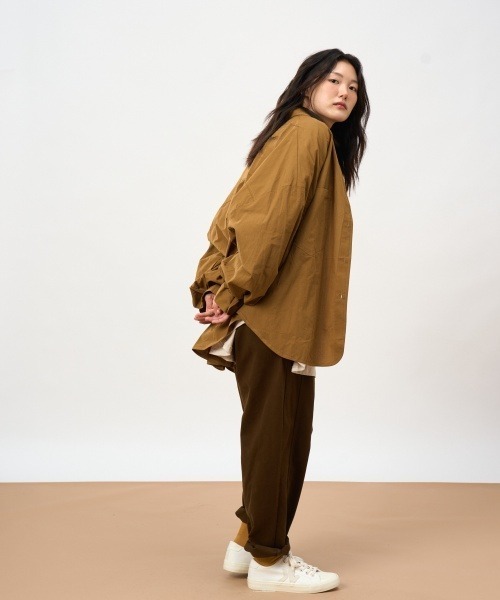 ROCOCO(ロココ)の「ボーイフレンドシャツ(シャツ/ブラウス・レディース・キャメル/クリーム/カーキ・M~L)」の20枚目の写真