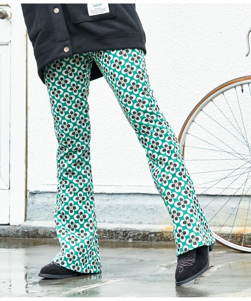 anap mimpi(アナップミンピ)の「レトロフラワーニットソーフレアパンツ(その他パンツ・レディース・ベージュ/グリーン・FREE)」の5枚目の写真