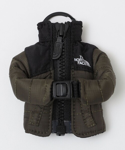 THE NORTH FACE（ザノースフェイス）の「THE NORTH FACE: MINI NUPTSE JACKET（チャーム・メンズ・ブラック/オリーブ/ピンク/ブラウン・ONE SIZE）」の3枚目の写真