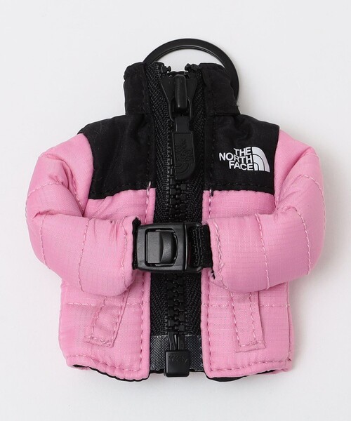 THE NORTH FACE（ザノースフェイス）の「THE NORTH FACE: MINI NUPTSE JACKET（チャーム・メンズ・ブラック/オリーブ/ピンク/ブラウン・ONE SIZE）」の4枚目の写真