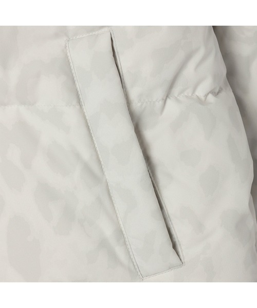 Guess（ゲス）の「Logo Down Jacket（ダウンジャケット/コート・レディース・アイボリー/ブラック・X-SMALL/SMALL）」の9枚目の写真