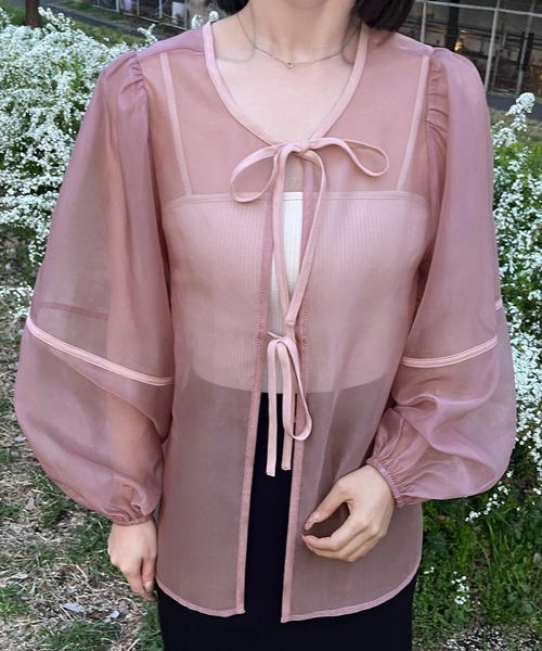 junoah(ジュノア)の「2WAYシアーボリュームスリーブブラウス(シャツ/ブラウス・レディース・ブラウン/アイボリー/ブラック/ライトブルー/ピンク系その他/ベージュ/ホワイト・MEDIUM/X-LARGE/LARGE/SMALL)」の16枚目の写真