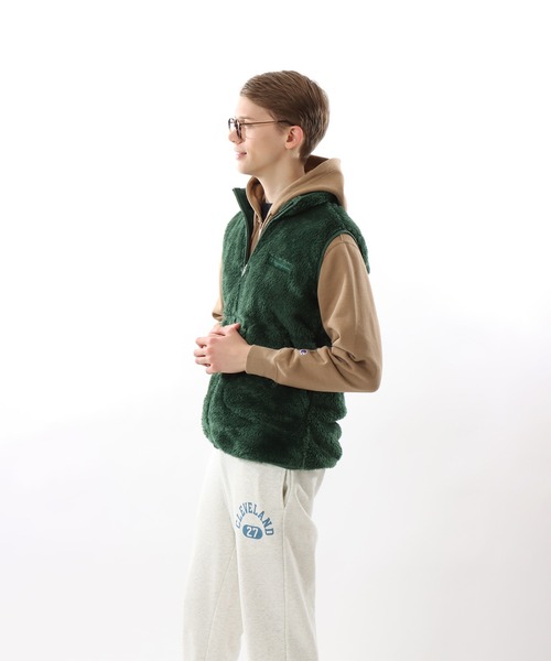 Champion（チャンピオン）の「【Champion/チャンピオン】メンズ ベーシック ジップベスト（ベスト・メンズ・ダークグリーン・X-LARGE/MEDIUM/LARGE）」の2枚目の写真