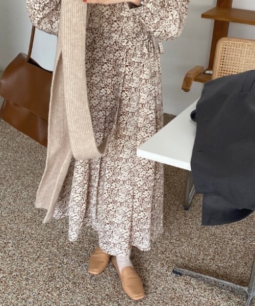 sorule（ソルレ）の「クルーネックサイドリボン花柄ワンピース