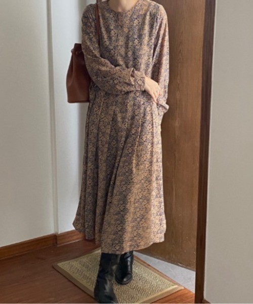 sorule（ソルレ）の「クルーネックサイドリボン花柄ワンピース（ワンピース・レディース・ブルー/ブラウン・FREE）」の14枚目の写真