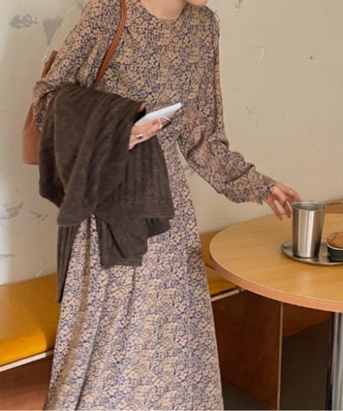 sorule（ソルレ）の「クルーネックサイドリボン花柄ワンピース（ワンピース・レディース・ブルー/ブラウン・FREE）」の12枚目の写真