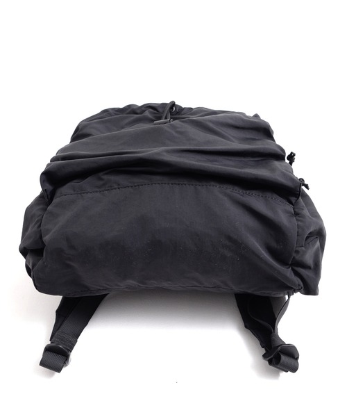 Arnold Palmer(アーノルドパーマー)の「ドローコード シェア リュック(バックパック/リュック・レディース・ブラック/カーキ・F)」の6枚目の写真