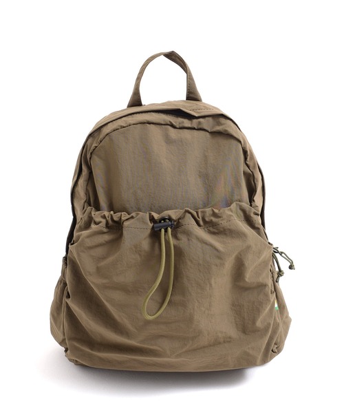 Arnold Palmer(アーノルドパーマー)の「ドローコード シェア リュック(バックパック/リュック・レディース・ブラック/カーキ・F)」の12枚目の写真