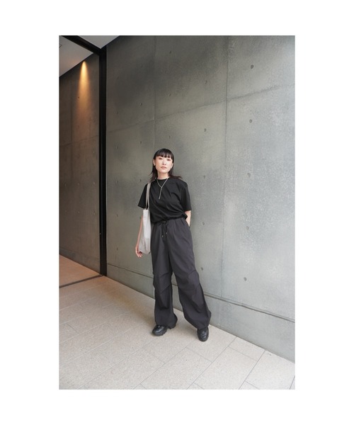 ENCIRCLE（エンサークル）の「【ENCIRCLE/エンサークル】Big pants/ビッグパンツ（カーゴパンツ）（カーゴパンツ・レディース・ホワイト/ブラック・FREE）」の5枚目の写真