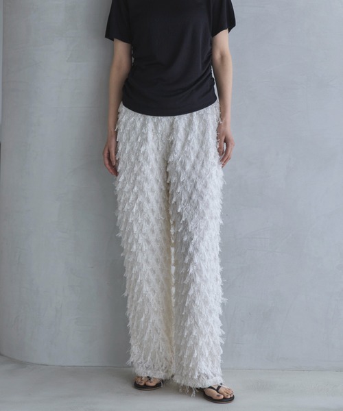 feepur(フェピュール)の「フリンジストレートイージーパンツ(その他パンツ・レディース・ブラック/アイボリー・MEDIUM/SMALL)」の1枚目の写真