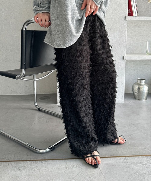 feepur(フェピュール)の「フリンジストレートイージーパンツ(その他パンツ・レディース・ブラック/アイボリー・MEDIUM/SMALL)」の2枚目の写真