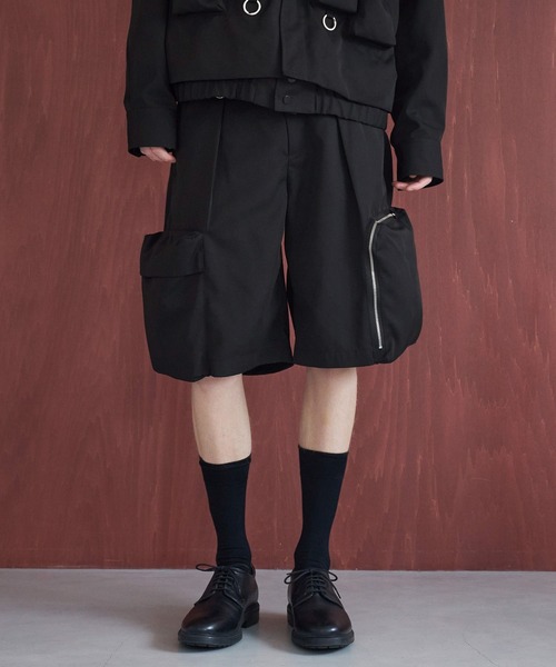 STERNBERG(スタンバーグ)の「STERNBERG/カーゴショートパンツ/987396(カーゴパンツ・メンズ・ブラック・SMALL/MEDIUM/LARGE)」の1枚目の写真
