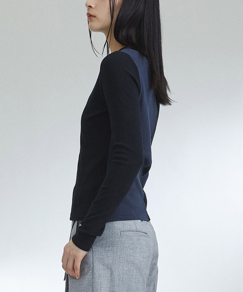 UNITED TOKYO(ユナイテッドトウキョウ)の「レイヤーアシメカットアウトカットソー|ウォッシャブル/ロンT(Tシャツ/カットソー・レディース・ブラック/グリーン/ベージュ・FREE)」の7枚目の写真