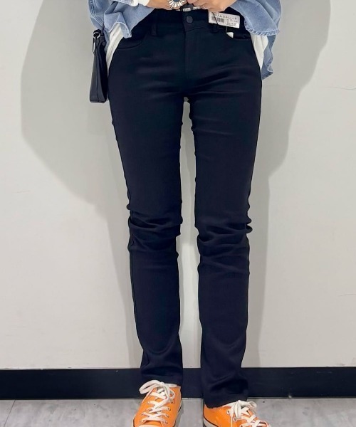 EDWIN(エドウィン)の「【EDWIN】ハタラクロ スリムストレートパンツ (機能性 / ストレッチ性 / リーズナブル / 美脚効果)(その他パンツ・レディース・ブラック・S/M/L/XL/XS)」の7枚目の写真