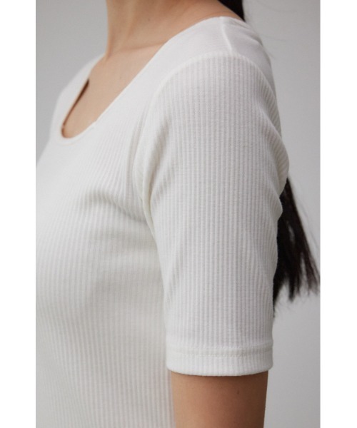 AZUL by moussy(アズールバイマウジー)の「2WAYリブトップス(Tシャツ/カットソー・レディース・オフホワイト/グレー/ブラック・SMALL/MEDIUM)」の11枚目の写真