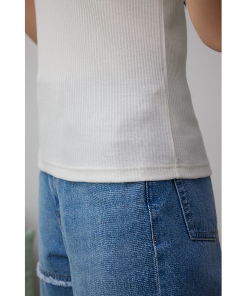 AZUL by moussy(アズールバイマウジー)の「2WAYリブトップス(Tシャツ/カットソー・レディース・オフホワイト/グレー/ブラック・SMALL/MEDIUM)」の12枚目の写真