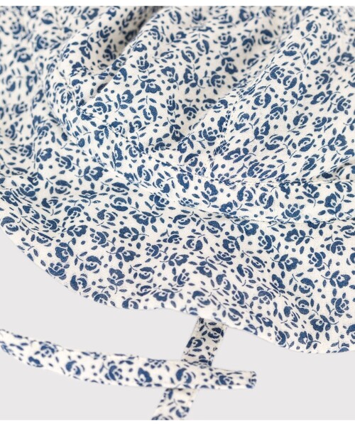 PETIT BATEAU（プチバトー）の「ダブルガーゼクロシェ（ハット・キッズ・ホワイト×ブルー・18MONTH/36MONTH/6MONTH）」の4枚目の写真