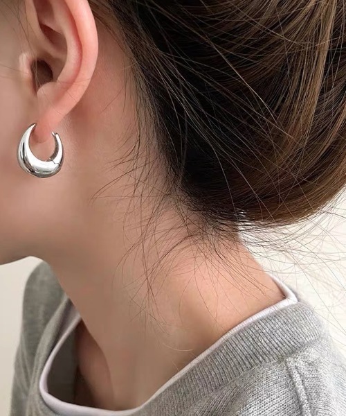 Shashi ピアス フープ 輪っか 円 丸 ベーシック ボリューム Shashi ピアス フープ 輪っか 円 丸 2連 重ね付け リング