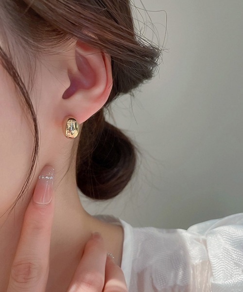 Miniministore(ミニミニストア)の「カシューナッツピアス ミニピアス(ピアス(両耳用)・レディース・シルバー/ゴールド・FREE)」の4枚目の写真
