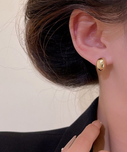 Miniministore(ミニミニストア)の「カシューナッツピアス ミニピアス(ピアス(両耳用)・レディース・シルバー/ゴールド・FREE)」の5枚目の写真