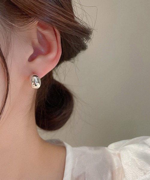 Miniministore(ミニミニストア)の「カシューナッツピアス ミニピアス(ピアス(両耳用)・レディース・シルバー/ゴールド・FREE)」の6枚目の写真