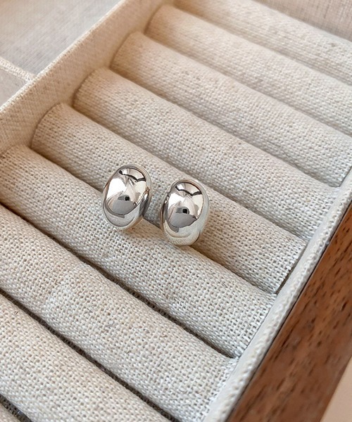 Miniministore(ミニミニストア)の「カシューナッツピアス ミニピアス(ピアス(両耳用)・レディース・シルバー/ゴールド・FREE)」の9枚目の写真