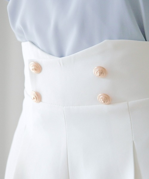 Julia Boutique（ジュリアブティック）の「ダブルボタンハイウエストショートパンツ/24048（その他パンツ・レディース・ブラック/ホワイト・ONE）」の5枚目の写真