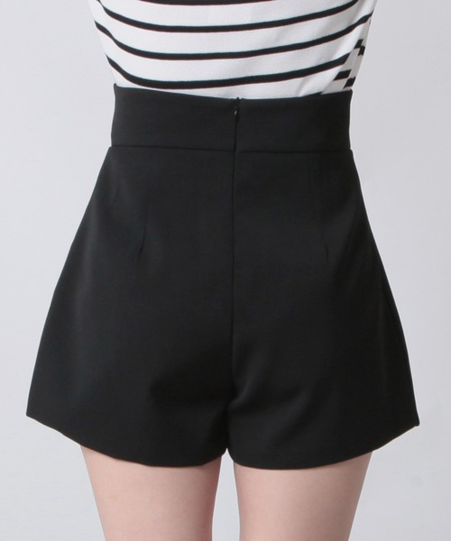 Julia Boutique（ジュリアブティック）の「ダブルボタンハイウエストショートパンツ/24048（その他パンツ・レディース・ブラック/ホワイト・ONE）」の21枚目の写真