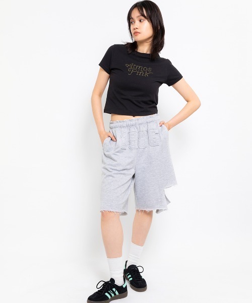 atmos pink(アトモスピンク)の「atmos pink Damaged Half Sweat Pants / アトモス ピンク ダメージ ハーフ スウェットパンツ(スウェットパンツ・レディース・ウッドランド/グレー/ブラック・FREE)」の2枚目の写真