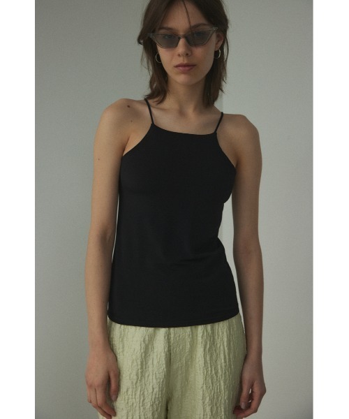 BLACK BY MOUSSY（ブラックバイマウジー）の「square neck camisole(スクエアネックキャミソール)（キャミソール・レディース・ブラック/ライトカーキ/オレンジ・1/2）」の2枚目の写真
