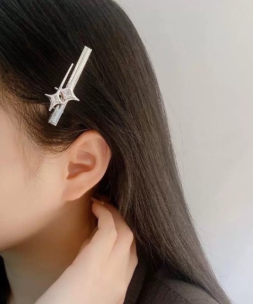 almo（アルモ）の「クロスダイヤスターヘアピン(BQ)（ヘアピン・レディース・シルバー・FREE）」の5枚目の写真