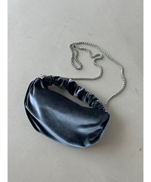 EMODA(エモダ)の「ギャザーハンドポーチバッグ(ハンドバッグ・レディース・カーキ/グレー/ブラック・FREE)」の8枚目の写真