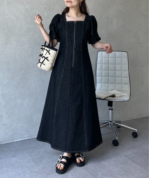 prose verse（プロズヴェール）の「フロントジップスクエアネックパフスリーブデニムワンピース（ワンピース・レディース・ブルー/ブラック・MEDIUM/PM）」の22枚目の写真