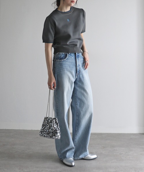 COURO(コウロ)の「ワンポイント刺繍配色クロップドニット(ニット/セーター・レディース・ブラック/オフホワイト/サックスブルー/ピンク/グレイッシュベージュ/チャコール・FREE)」の22枚目の写真