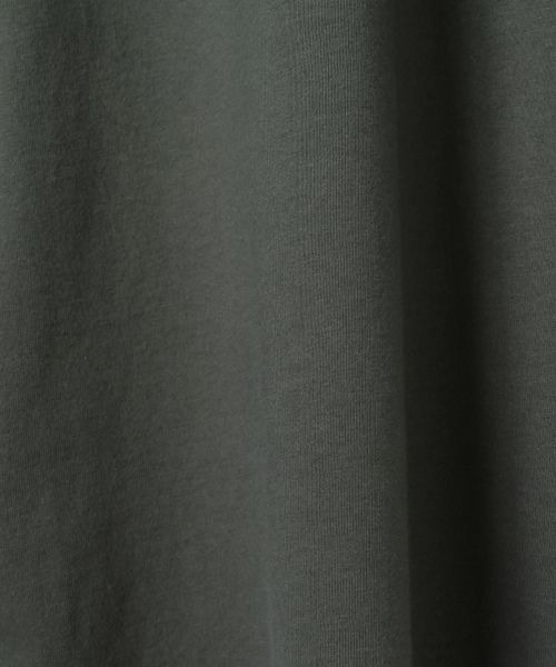 PBLIM（ページボーイリム）の「PBLIM/ロックバンドＴ（Tシャツ/カットソー・レディース・ネイビー/グレイッシュベージュ/チャコールグレー・SMALL/MEDIUM）」の15枚目の写真